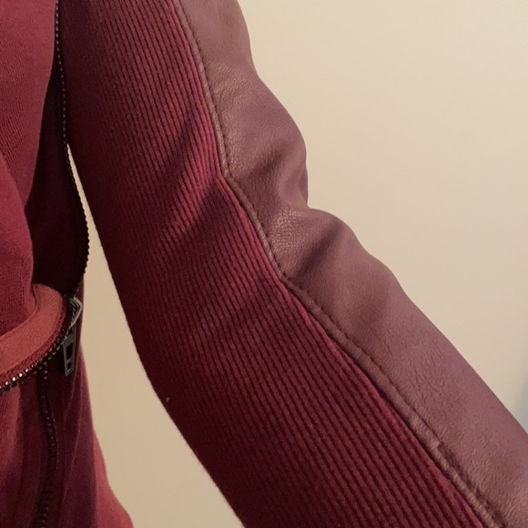 Blank NYC Faux Leather Waterfall Jacket Cranberry - Picture 6 of 7